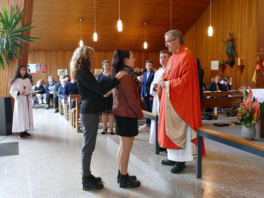 Firmung 2019 in Naumburg (Foto: Karl-Franz Thiede)